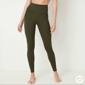 All in Motion Leggings - Green
